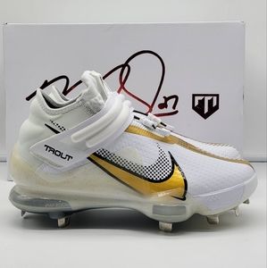 NEW Nike Force Zoom Pro Trout 7